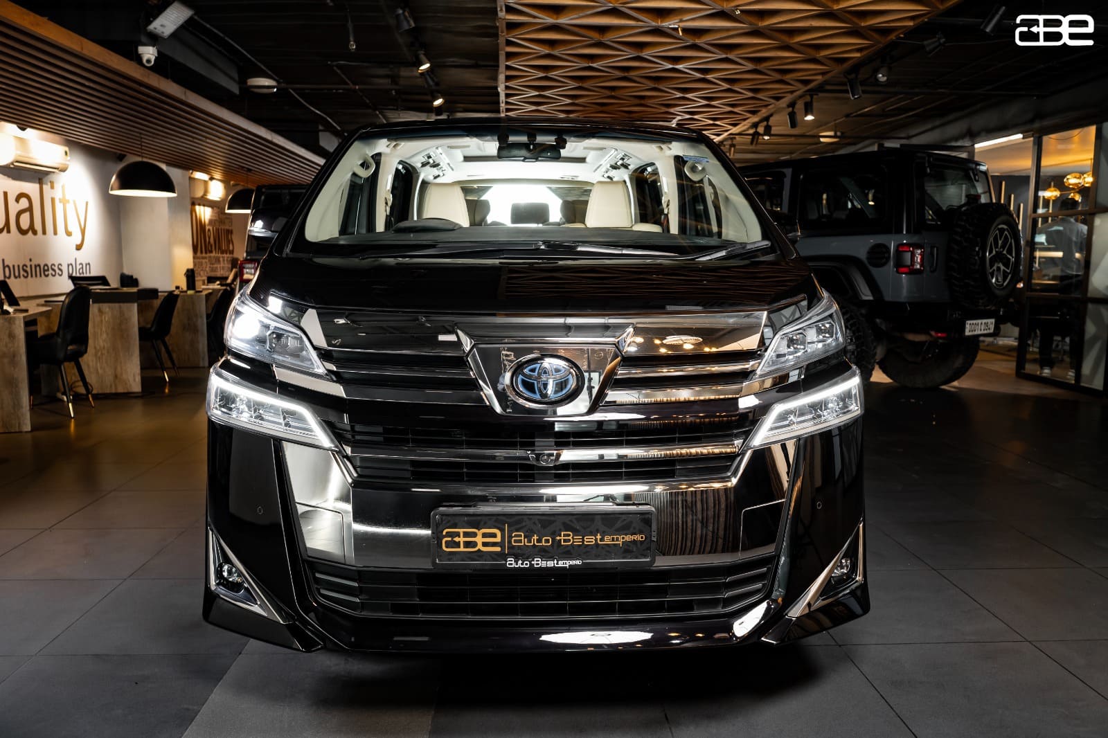 Toyota VELLFIRE EXECUTIVE LOUNGE