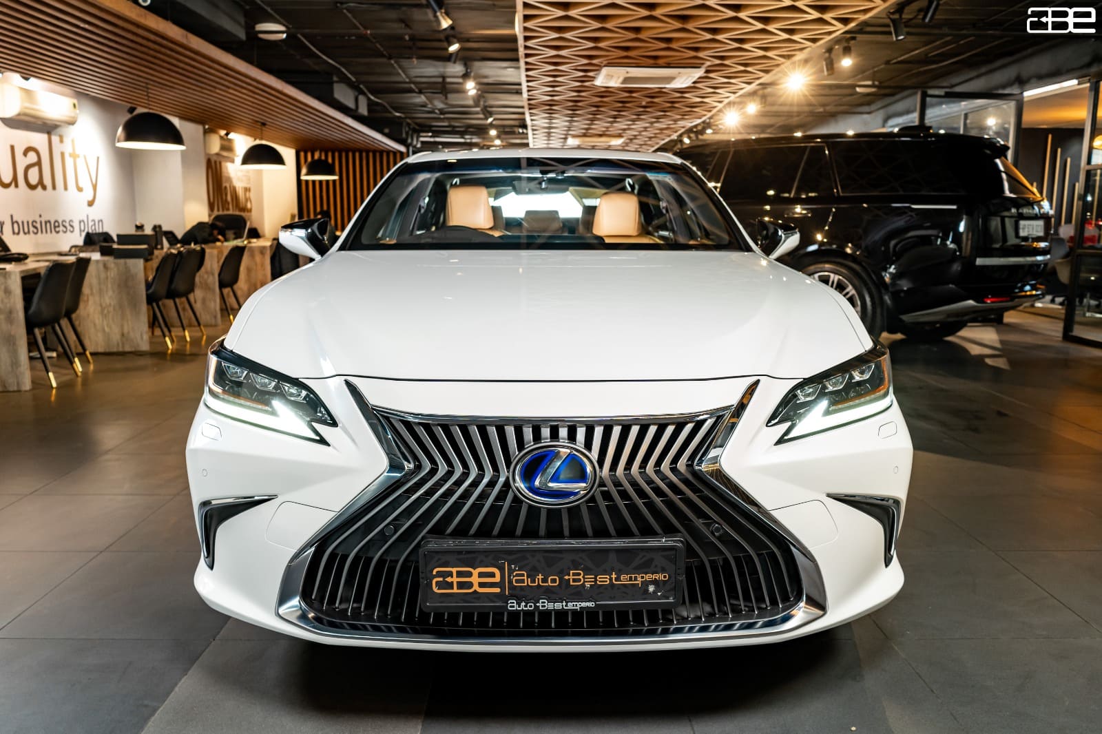 Lexus ES 300 H LUXURY
