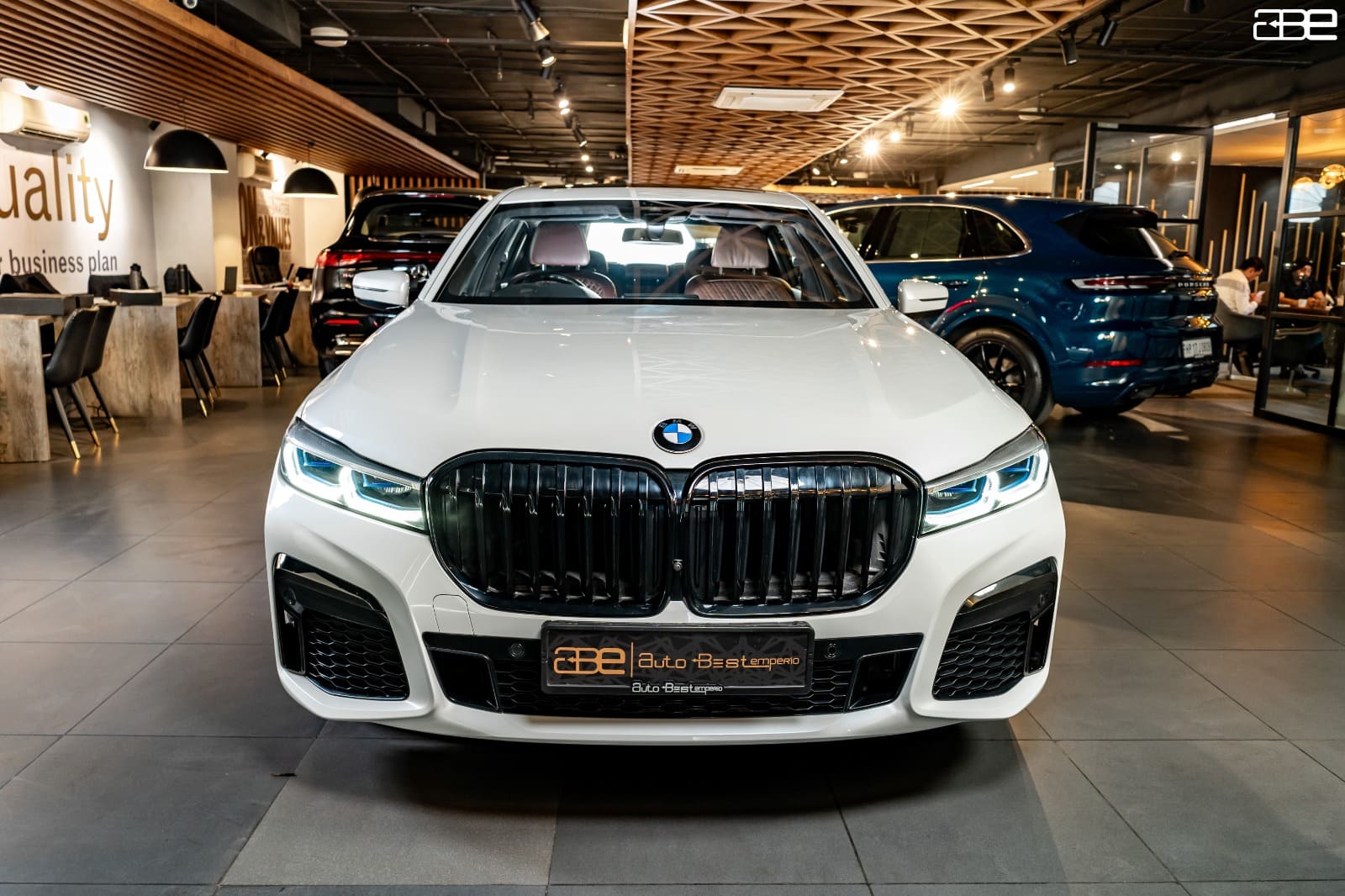 BMW 740LI M-SPORT LCI