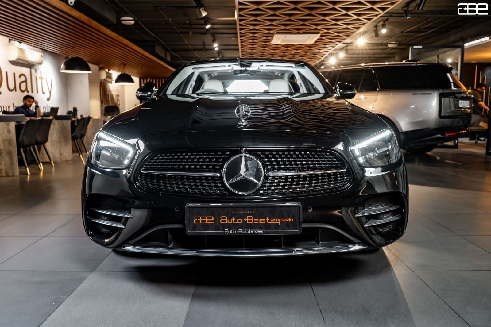 Mercedes-Benz E-Class E200 AMG LINE