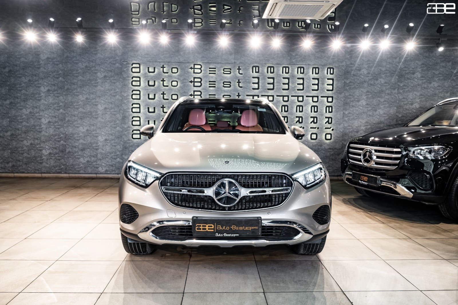 Mercedes-Benz GLC-300 4-MATIC