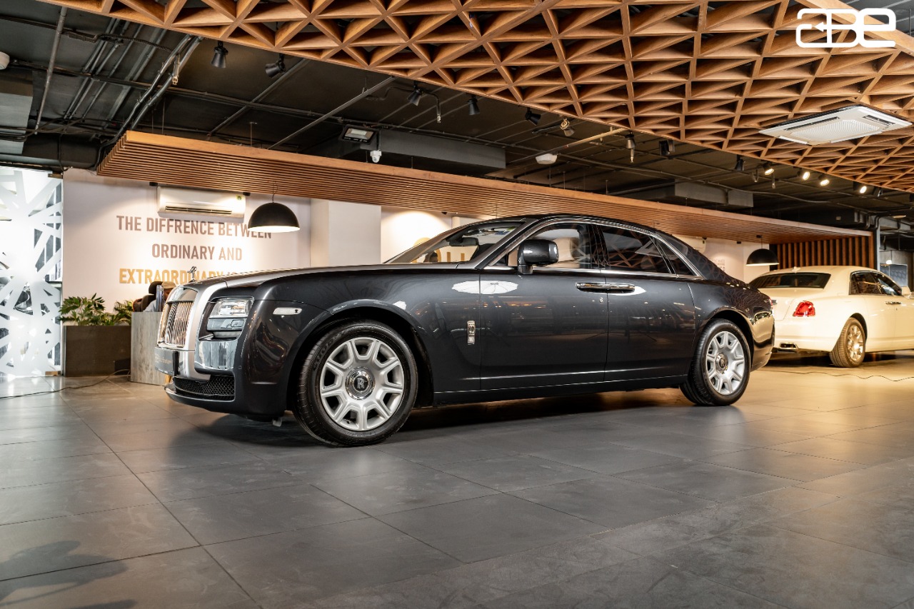 The RollsRoyce Ghost was so eerily quiet inside the engineers had to make  it louder  CNN Business