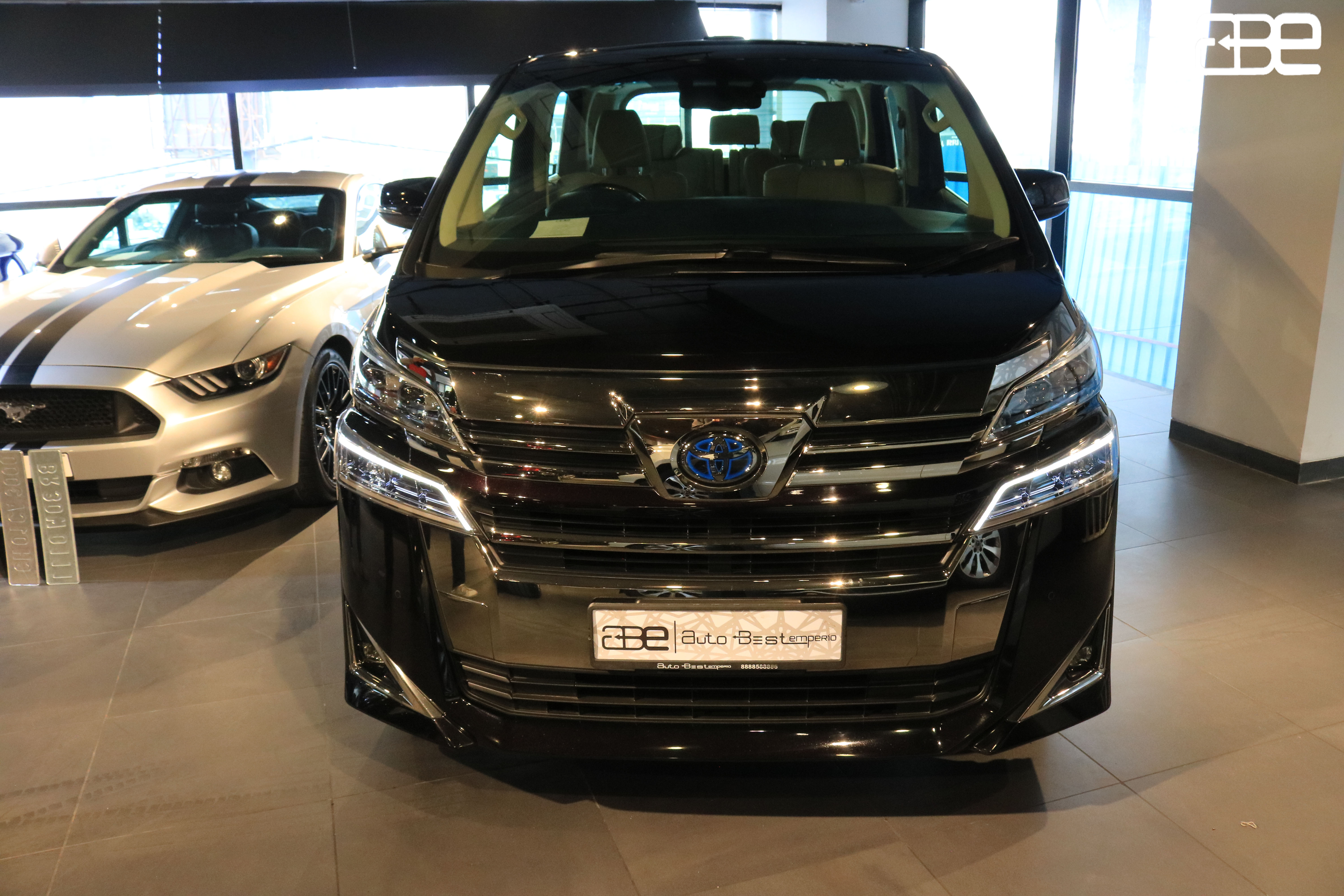 Toyota Vellfire Hybrid 2020 - Buy Used Toyota In Delhi at Best Price | ABE