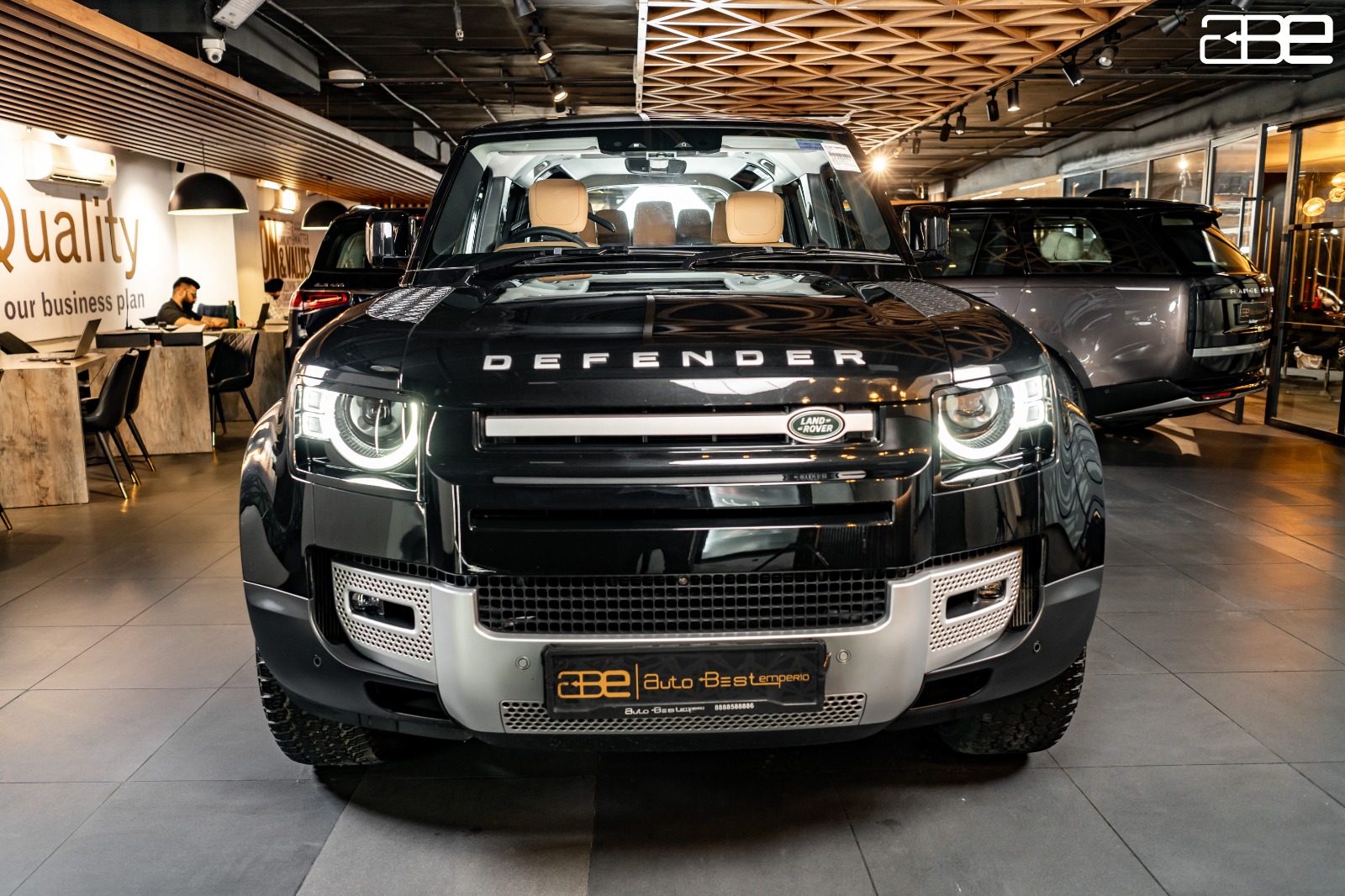 Land Rover DEFENDER 110 HSE (7 STR)