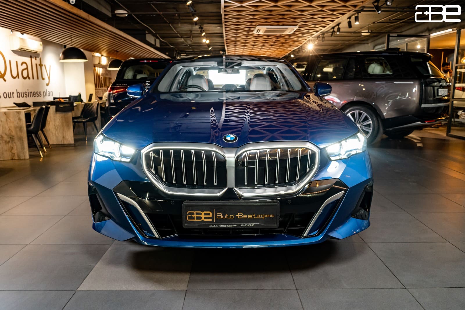 BMW 5 Series 530Li M-SPORT LWB
