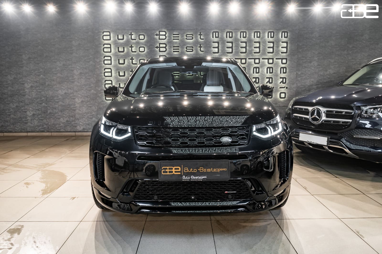 Land Rover Discovery Sport R DYNAMIC SE 2.0 LTR