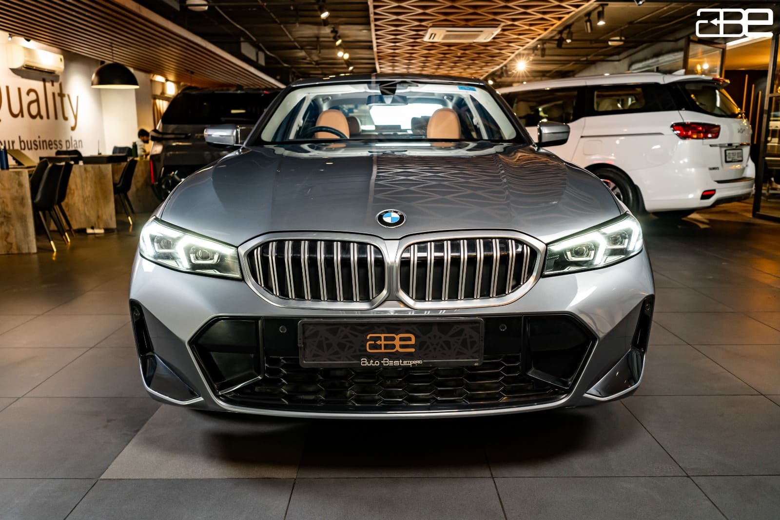 BMW 330Li M-SPORT