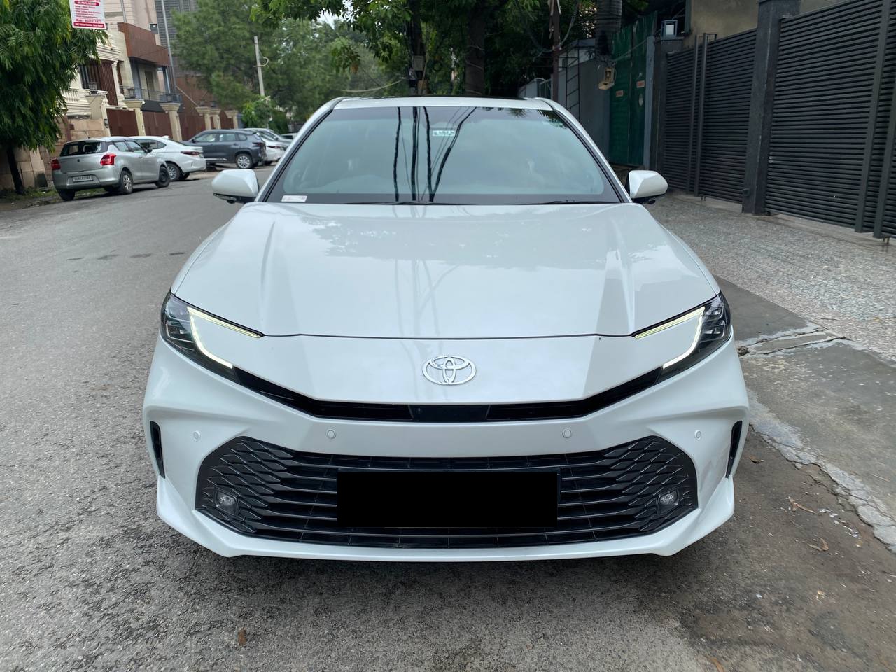 Toyota Camry HYBRID 2.5L
