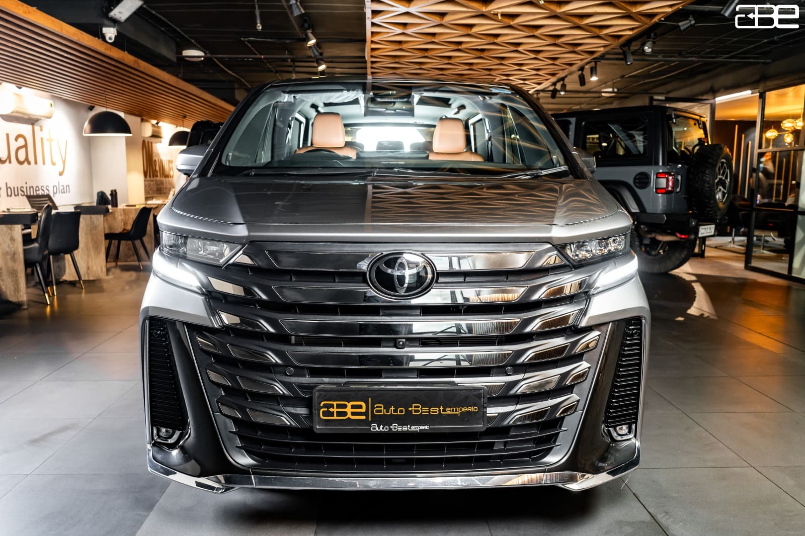 Toyota VELLFIRE EXECUTIVE LOUNGE