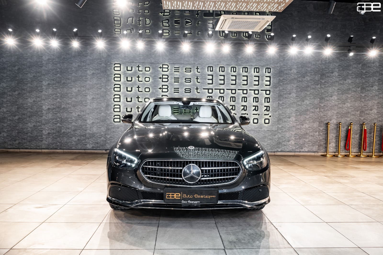 Mercedes-Benz E-Class E-200 EXCLUSIVE