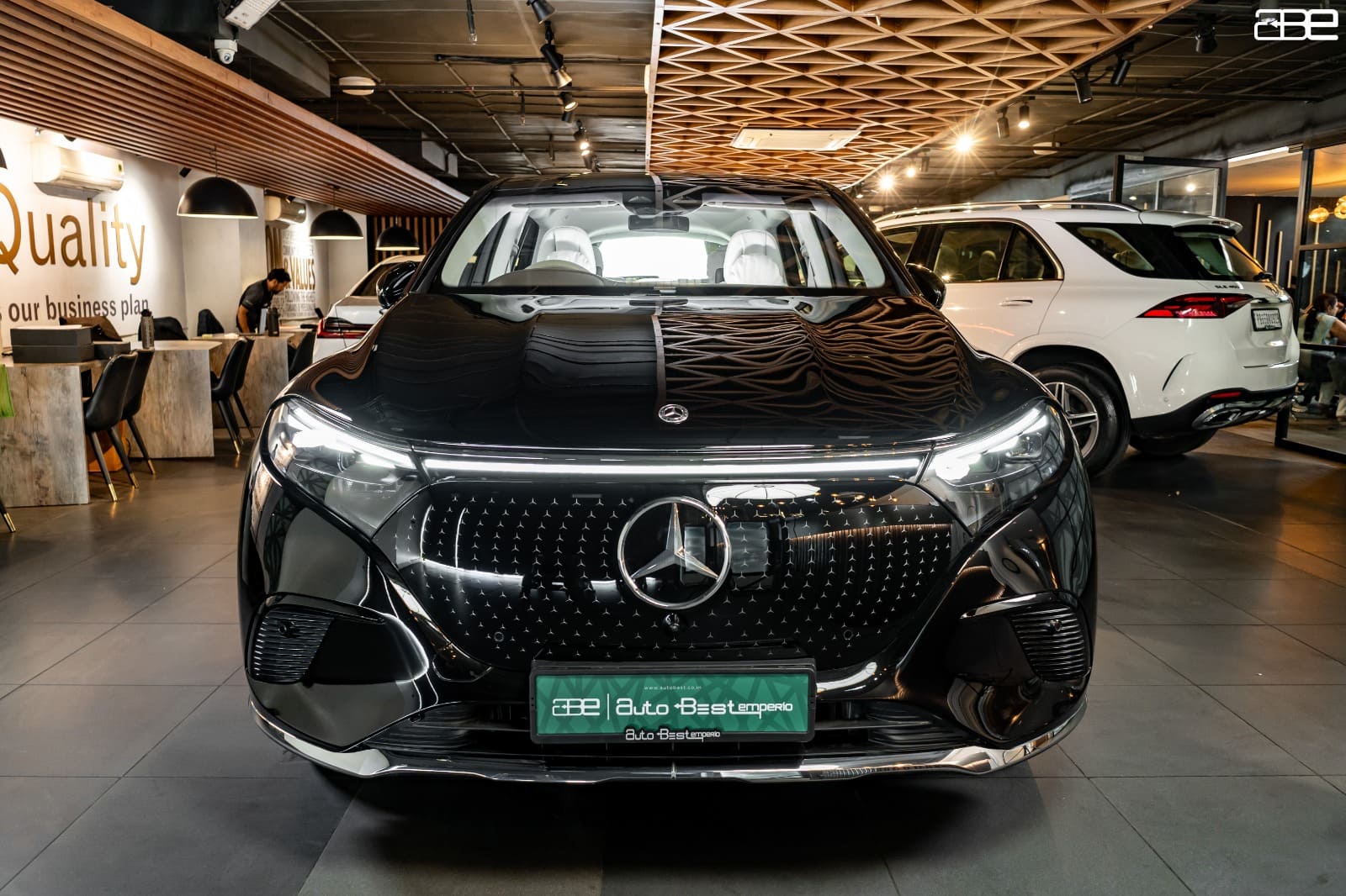 Mercedes-Benz EQS 450 4-MATIC