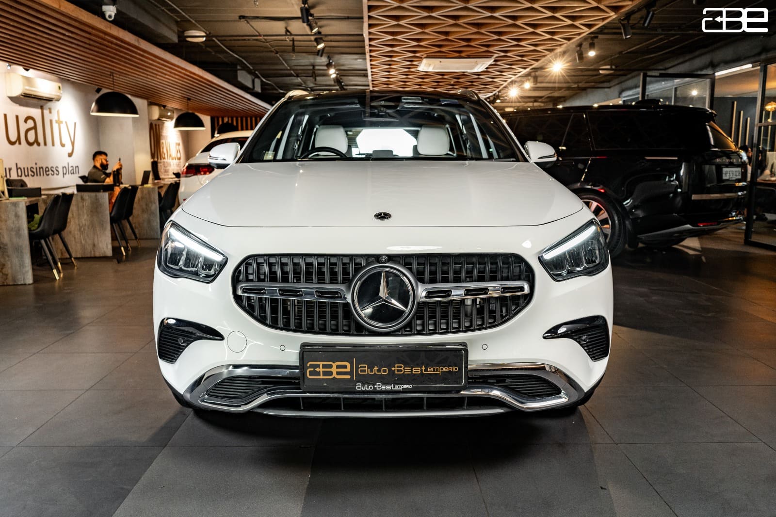 Mercedes-Benz GLA 200