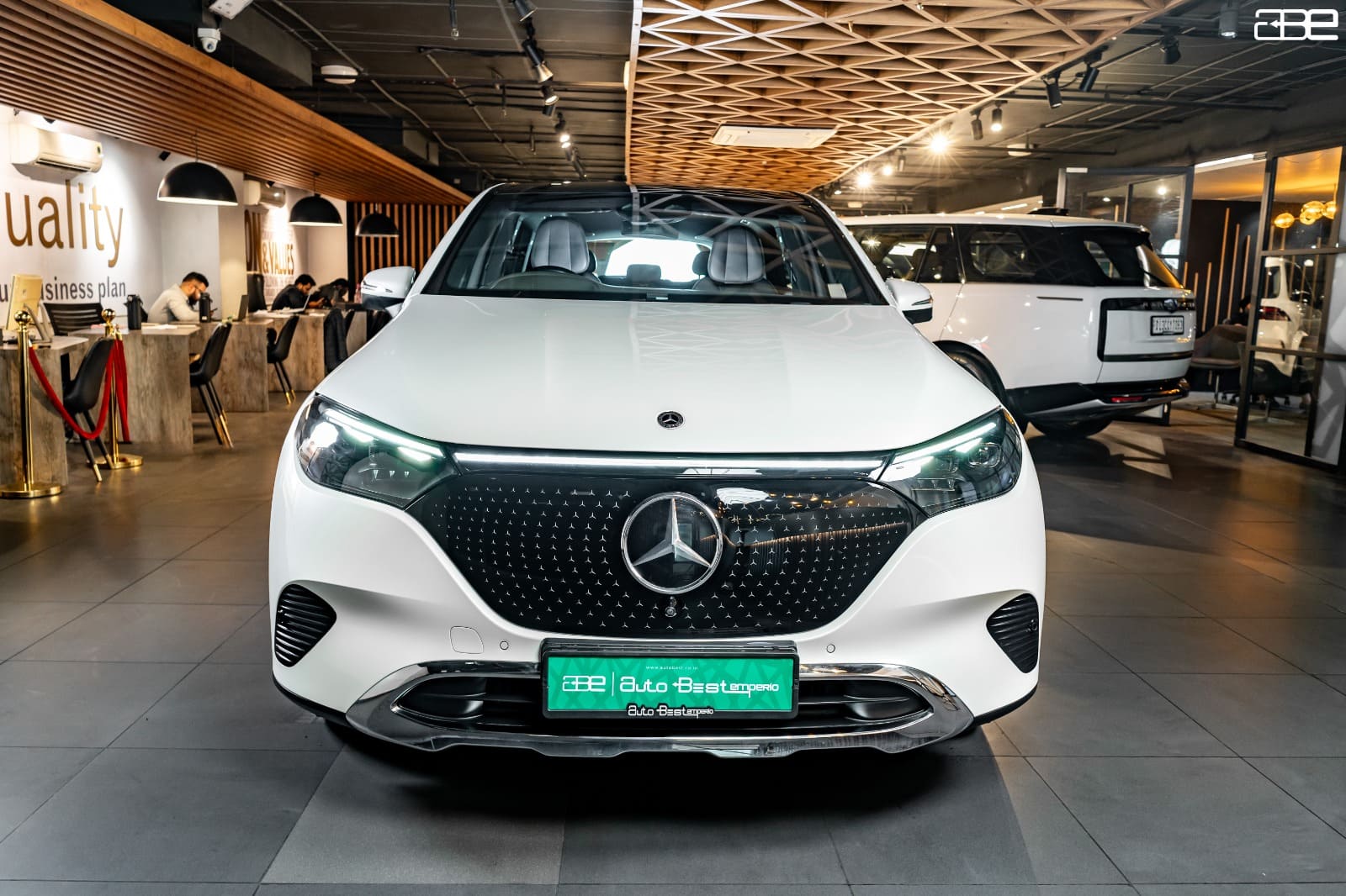 Mercedes-Benz EQE 500 4-MATIC