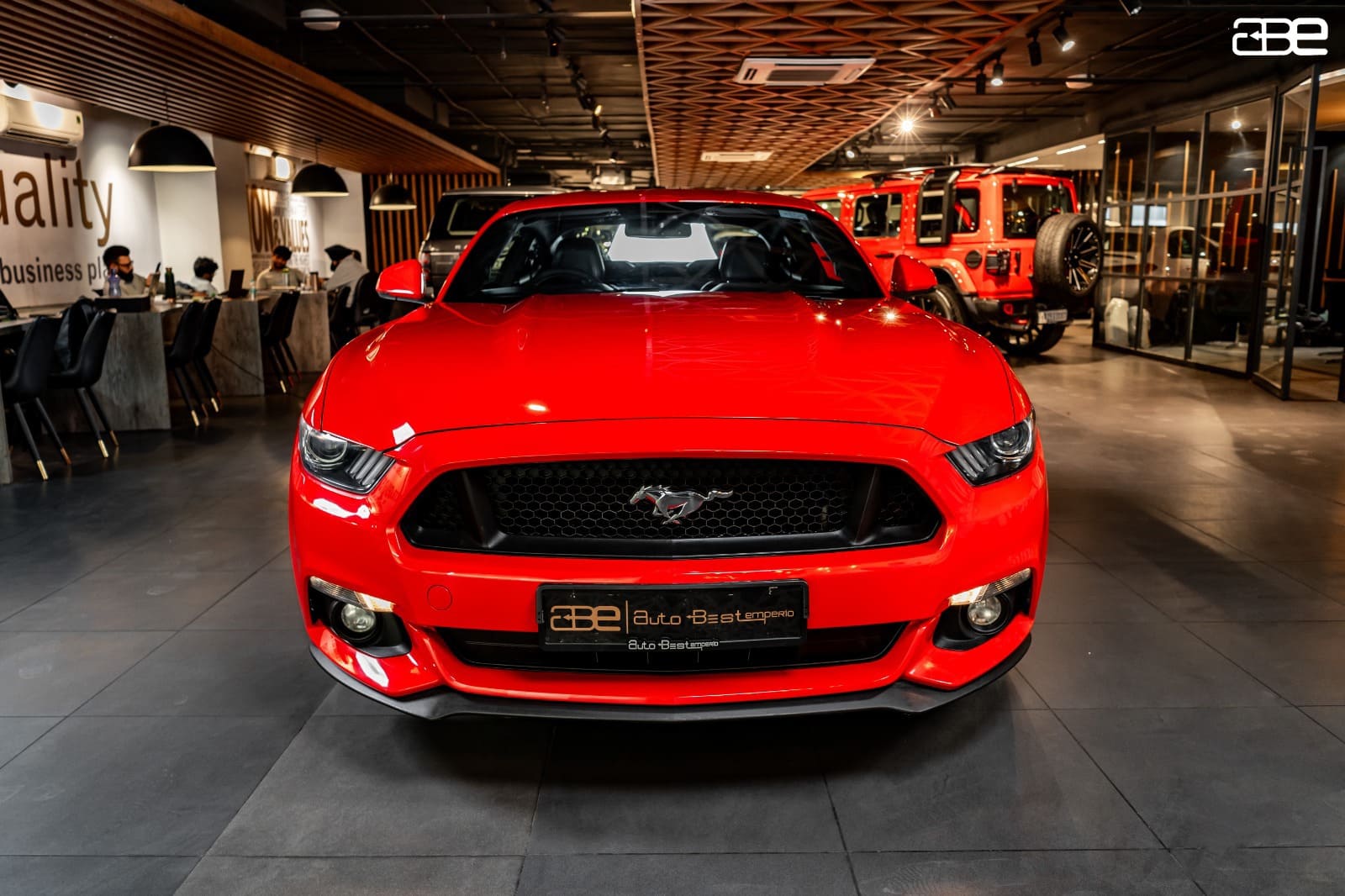 Ford MUSTANG V8 5.0L