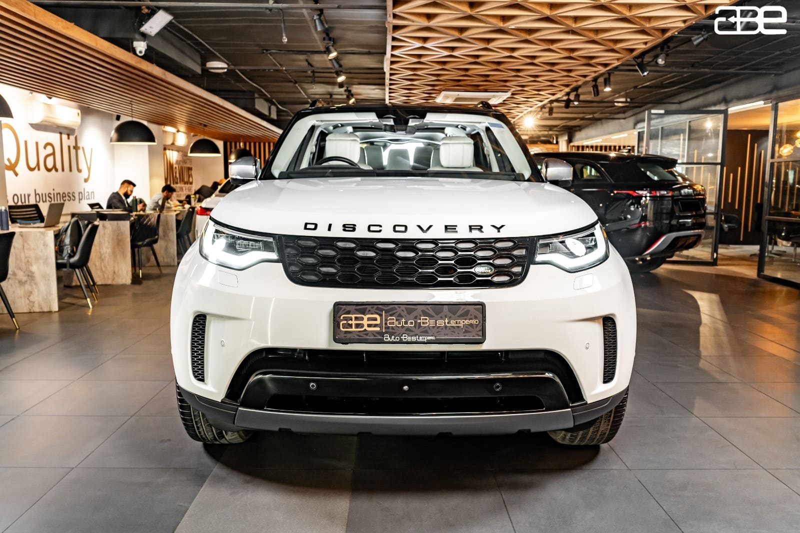 Land Rover DISCOVERY-5 HSE 7-SEATER