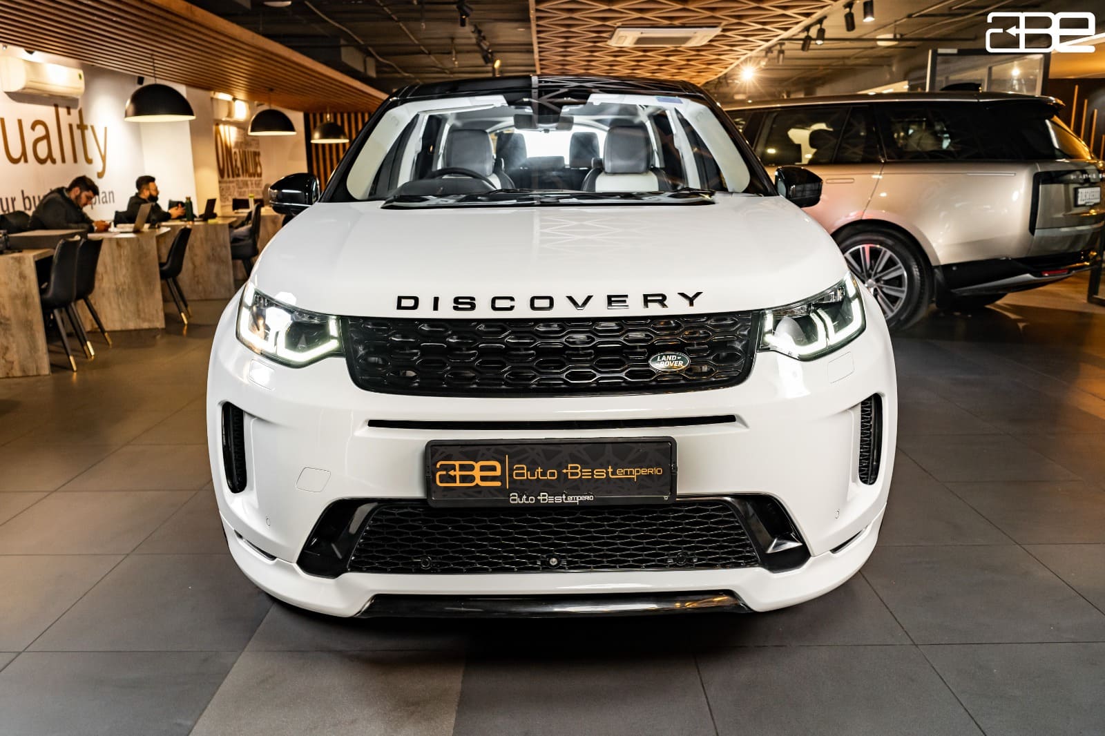 Land Rover Discovery Sport R-DYNAMIC