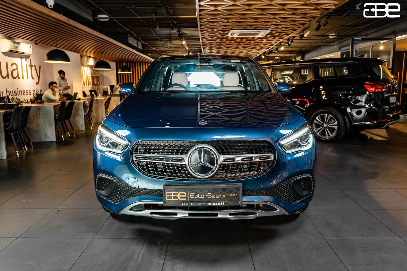 Mercedes-Benz GLA 200