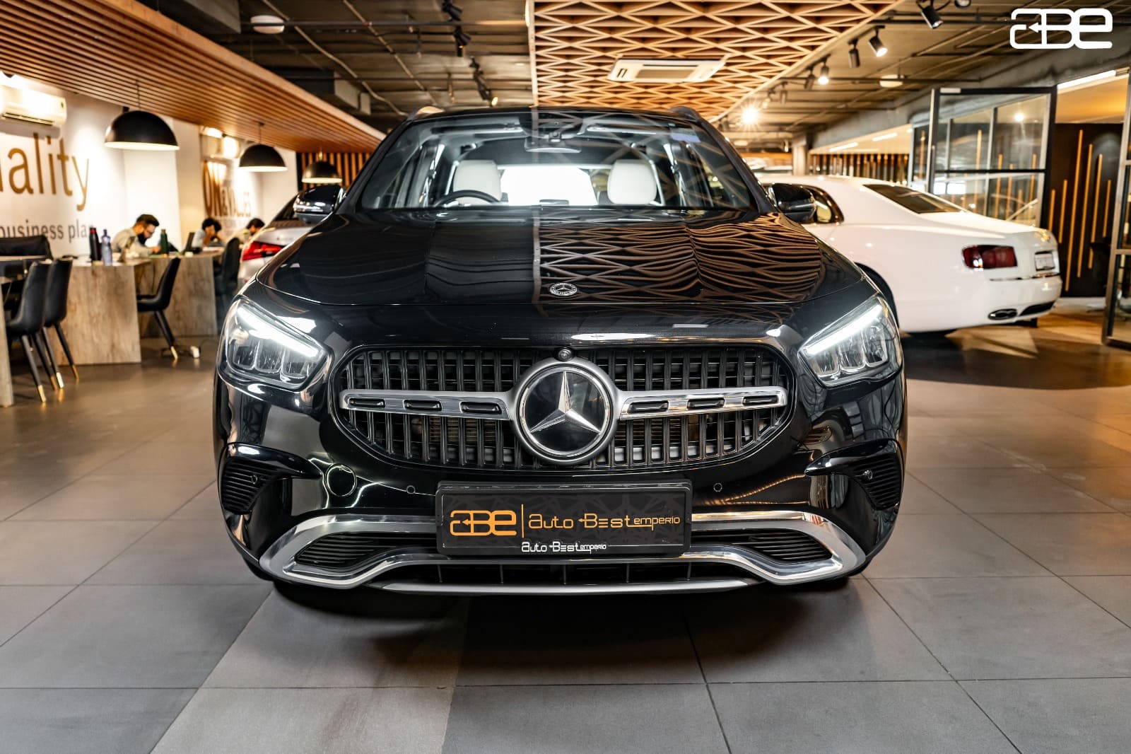 Mercedes-Benz GLA 200