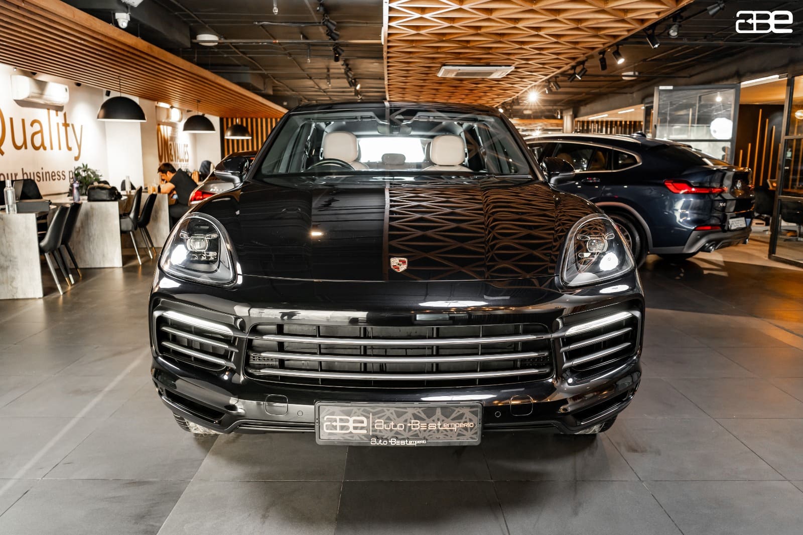 Porsche Cayenne BASE 3.0L